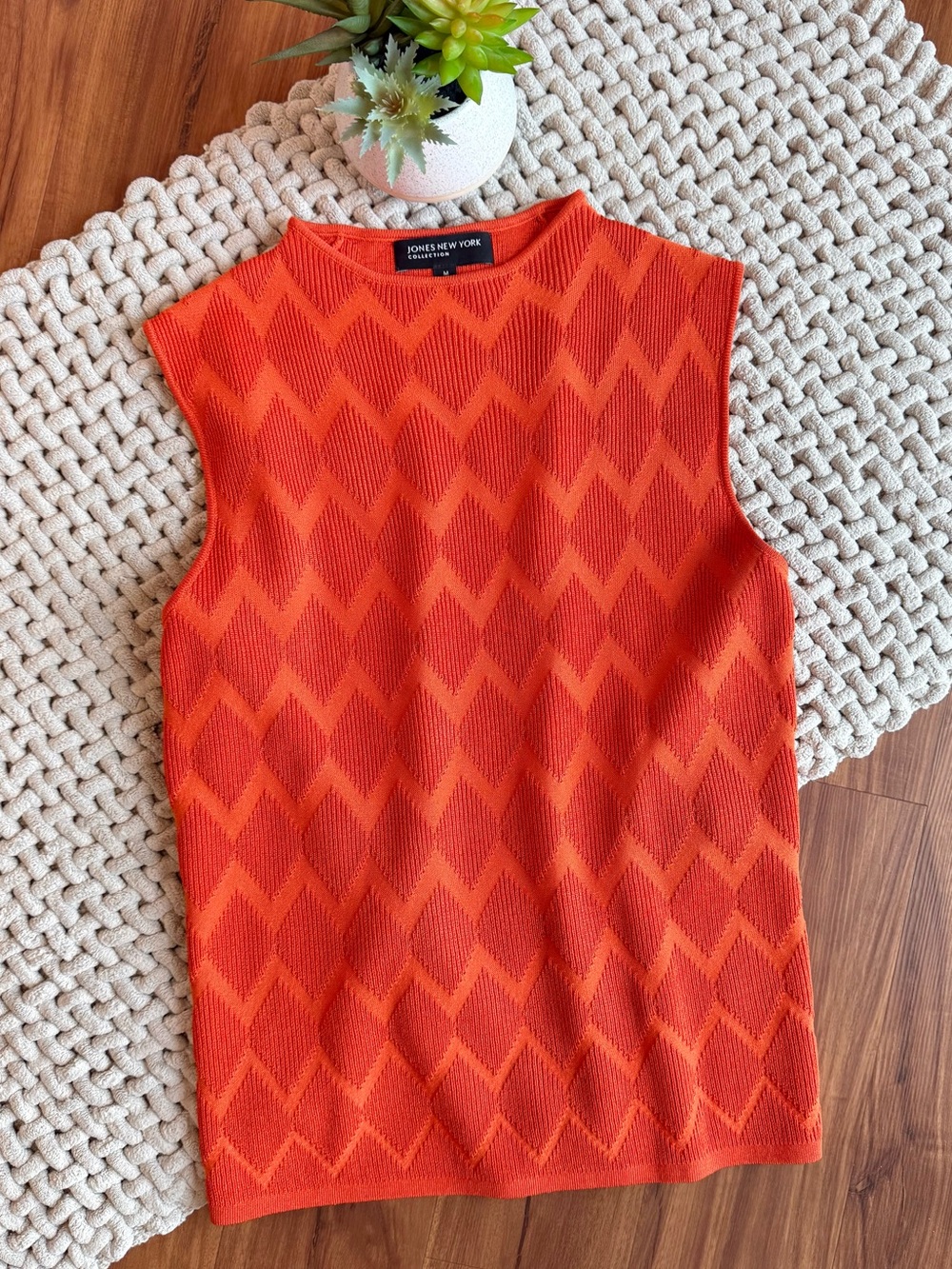Jones New York | Women’s Vibrant Diamond Textured Sleeveless Orange Top | Medium